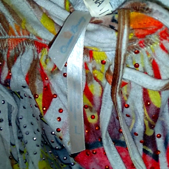 Womens Top - Picture 3 of 4